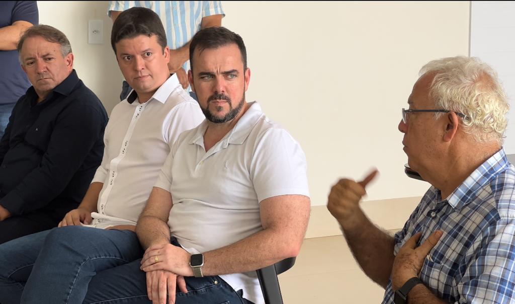 Vandir Júnior recebe em sua casa Gustavo Mendanha e lideranças da região para discutir o futuro de Goiás – Portal Goiás Total