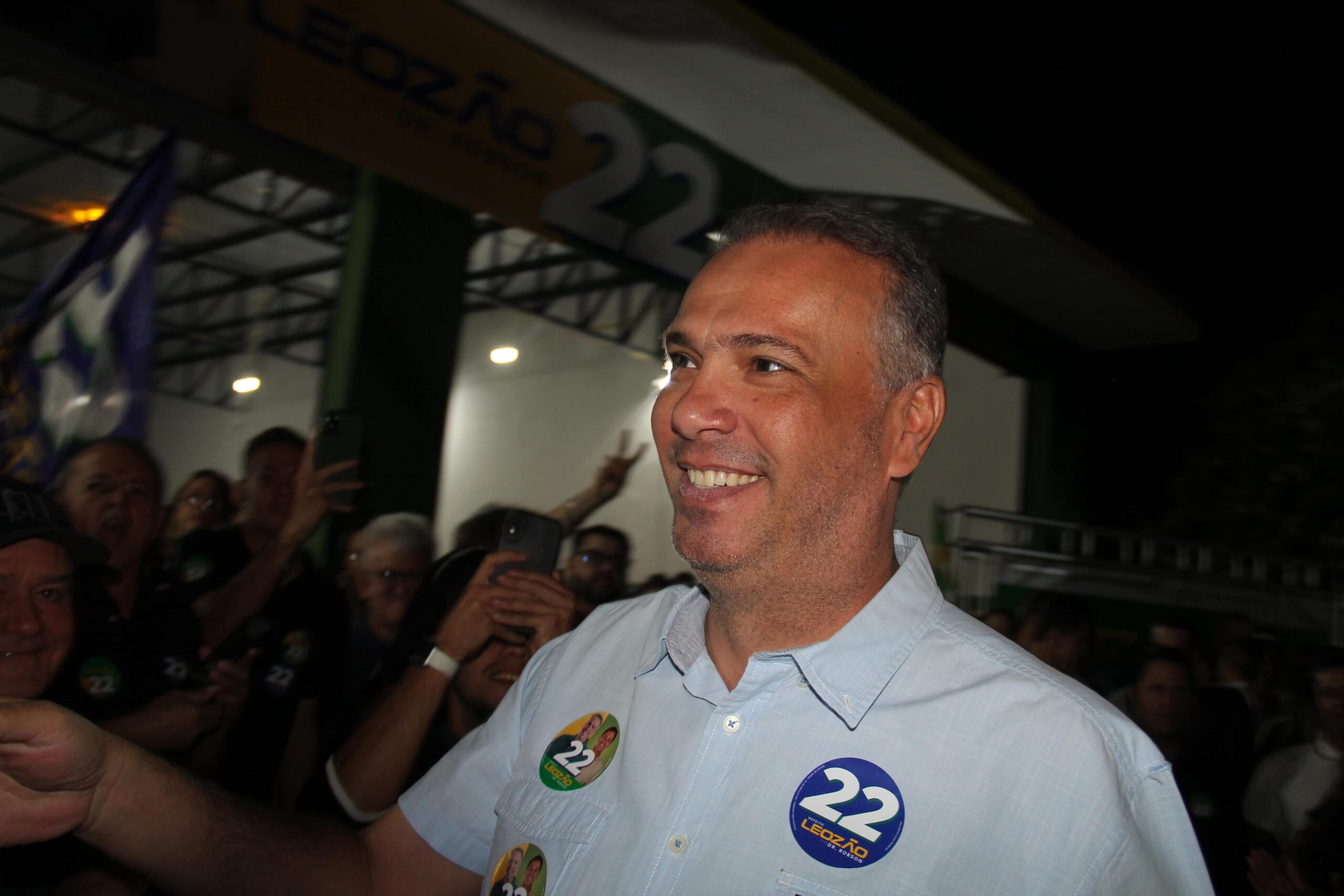 Leozão continua liderando intenção de votos em Goianésia