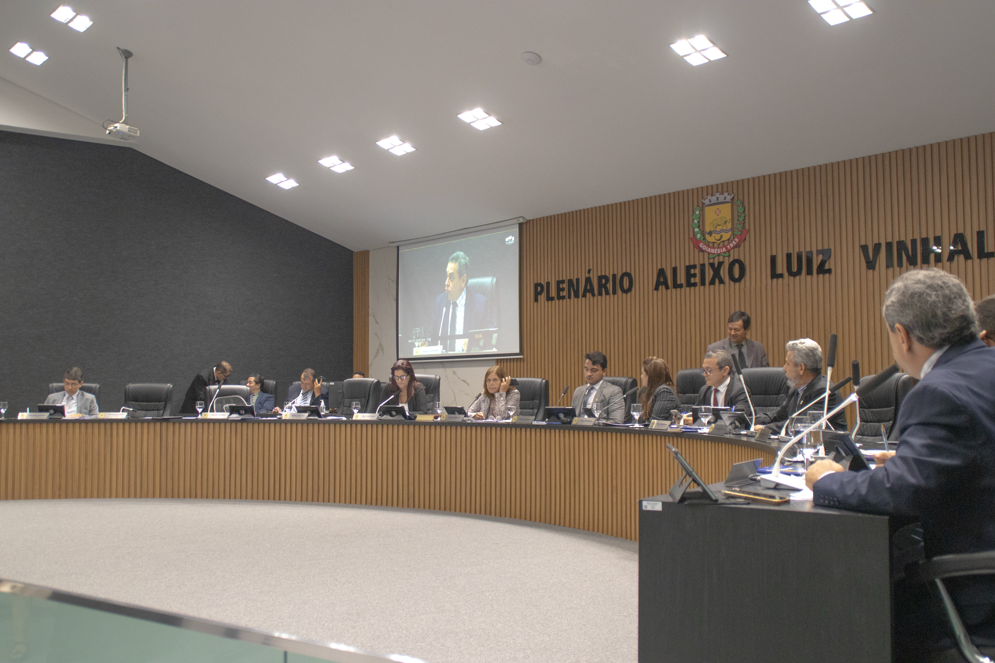 Câmara de Goianésia aprova com agilidade reajuste para profissionais da Educação